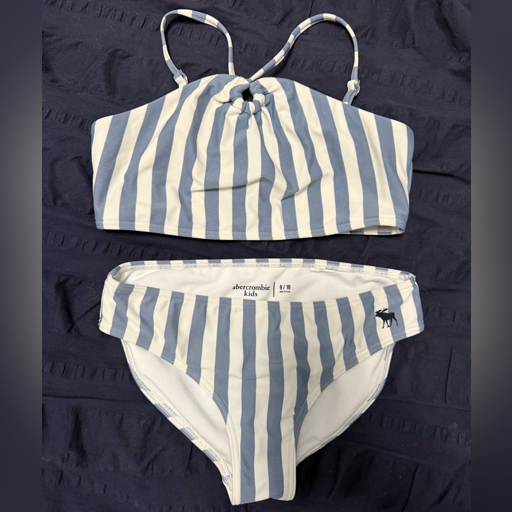 abercrombie kids Blue & White Striped Bikini with Moose Logo size 9/10 EUC